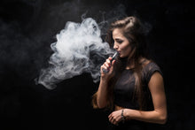 Load image into Gallery viewer, BT350V is a variable voltage battery. Different cartridges come with a wide range of resistance in the atomizers, so it’s important for a battery to be able to adapt on the fly. Quickly cycle through three different voltage settings (3.2V, 3.6V, 4.0V) with 3 clicks of the button. The preheat function (2 clicks) gently warms up the oil for a short time to help gear it up for a good hearty rip.