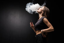 Load image into Gallery viewer, BT350V is a variable voltage battery. Different cartridges come with a wide range of resistance in the atomizers, so it’s important for a battery to be able to adapt on the fly. Quickly cycle through three different voltage settings (3.2V, 3.6V, 4.0V) with 3 clicks of the button. The preheat function (2 clicks) gently warms up the oil for a short time to help gear it up for a good hearty rip.